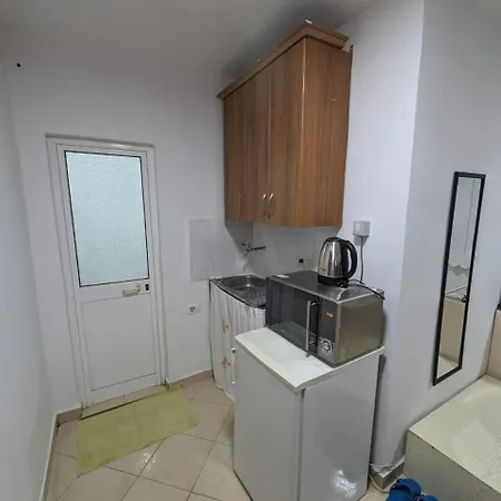 Zhizelle Xhamllik'apartment Apartment Tirana