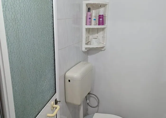 Zhizelle Xhamllik'apartment شقة